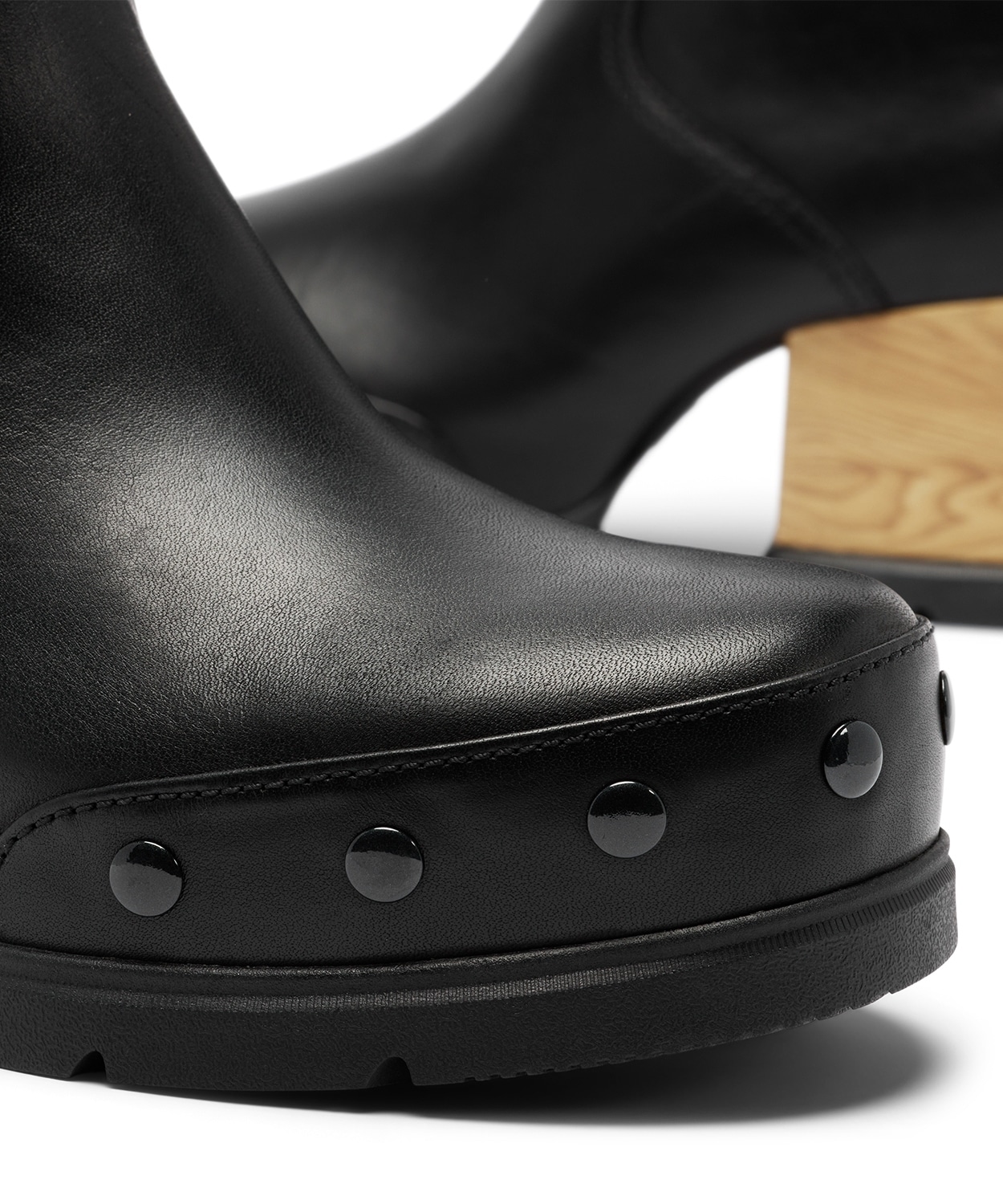010Black Black