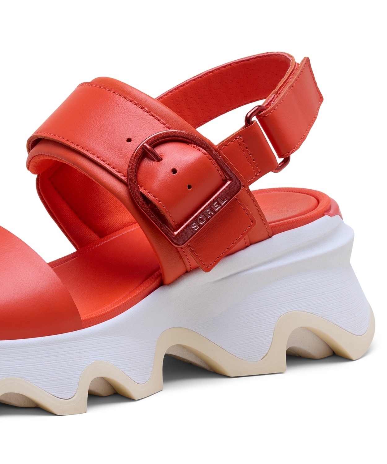 637Crimson Fire Honey White